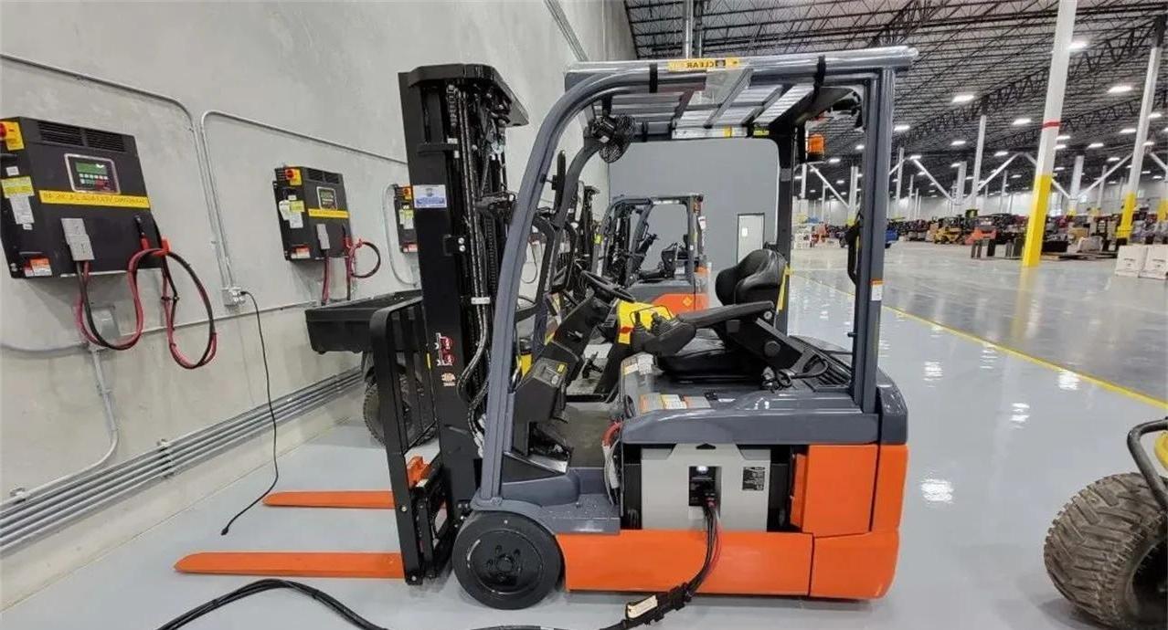 Lithium Forklift Battery Solutions Guide: Maximizing Efficiency and Safety