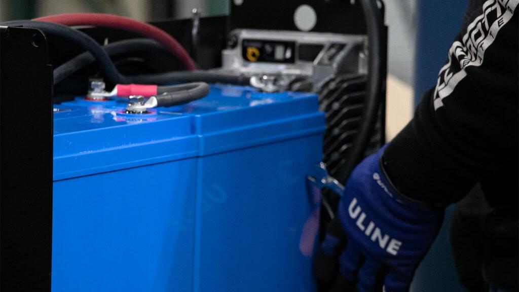 Battery Charging Guide 2026: Types, Tips, and Best Practices to Extend Lifespan