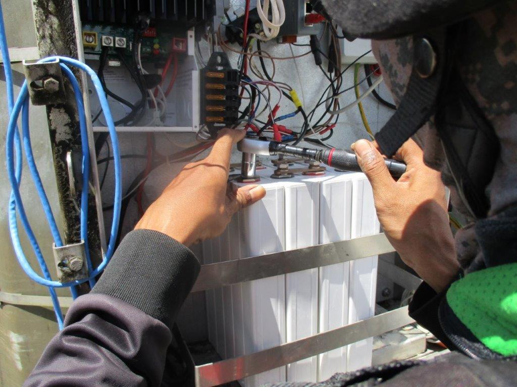 3.2V 100Ah LiFePO4 Battery to Indonesia