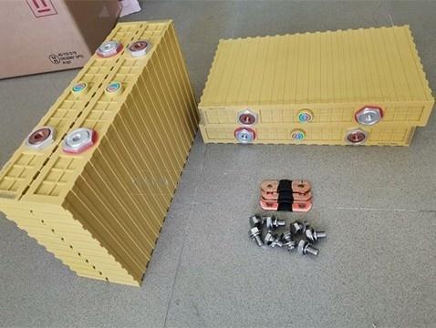 3.2V 400Ah Thunder Sky Winston LiFeYPO4 Batteries Shipped to Canada by FedEx