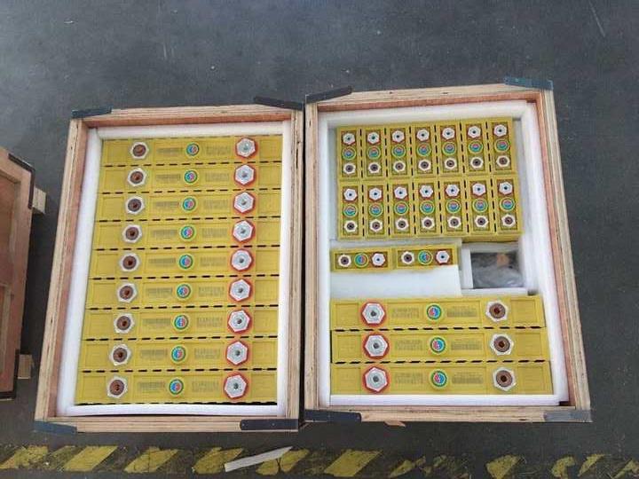 40Ah and 300Ah Winston LiFePO4 Batteries Shipped to the US, and 12V 90Ah Winston LiFePO4 Batteries to Thailand