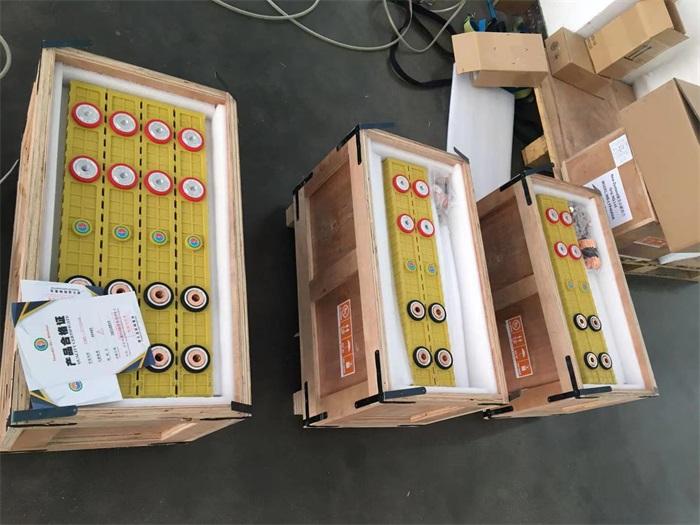 Winston 700Ah LiFePO4 Batteries and BMS Shipped to the USA