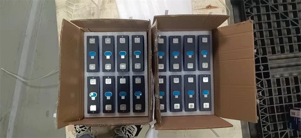 EVE LF230 3.2V 230Ah LiFePO4 Battery Cells Shipped to France