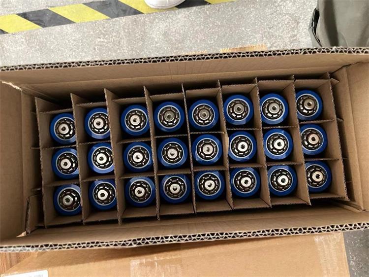 Headway 40152S 3.2V 15Ah Cylindrical LiFePO4 Cells Shipped to India