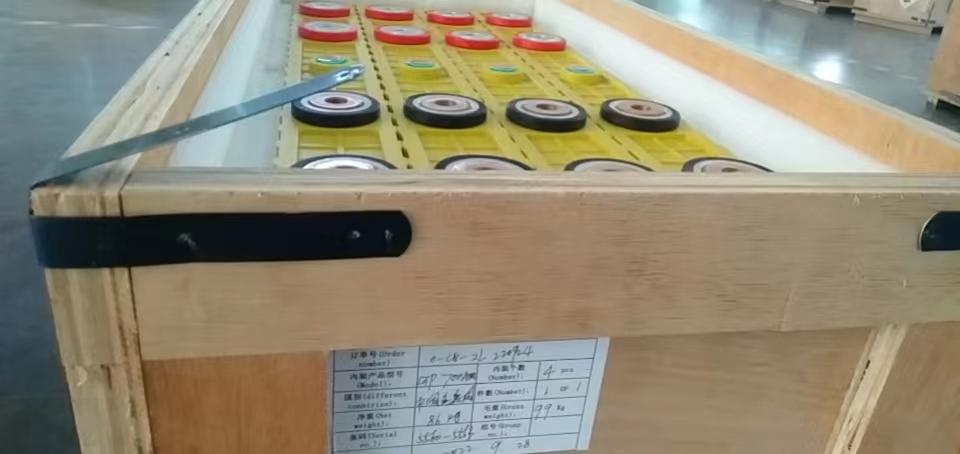 4 Winston 700Ah LiFeYPO4 Batteries Shipped to the USA for an Energy Storage System
