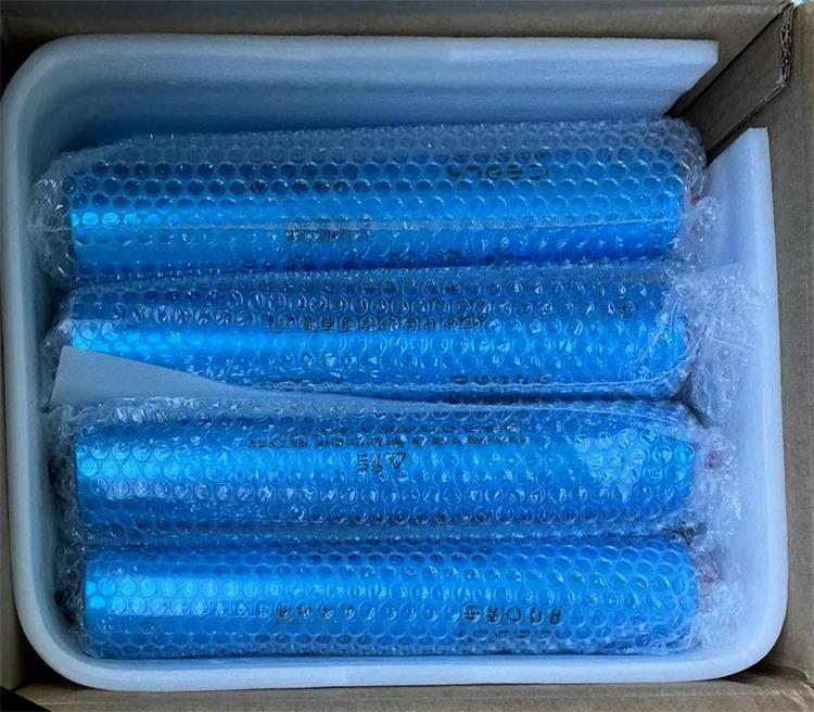 3.2V 100Ah cylindrical LiFePO4 cell