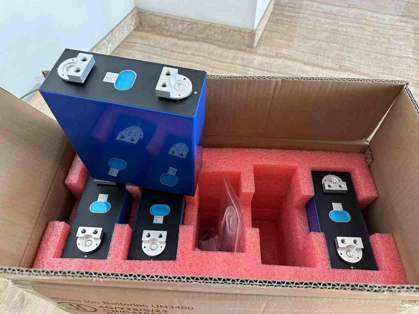 EVE 3.2V 304Ah LiFePO4 cell